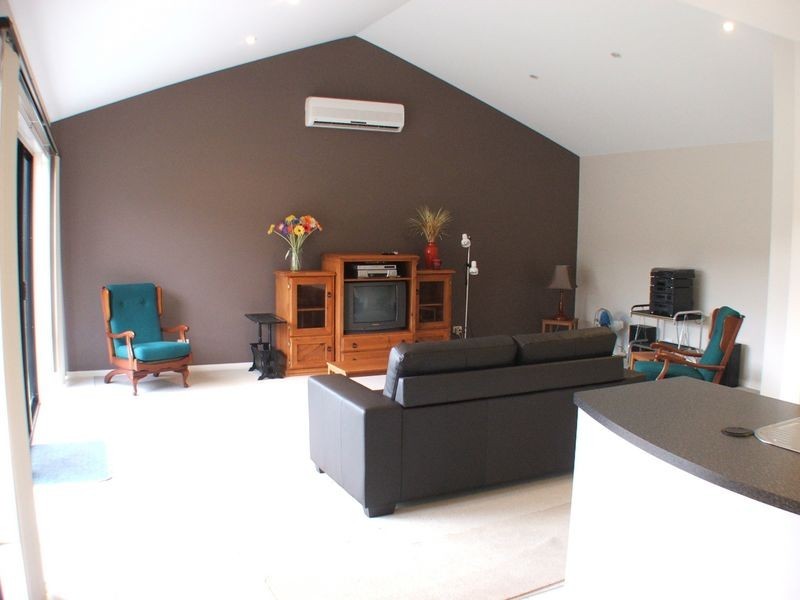 2/12 Hall Street, Old Bar NSW 2430