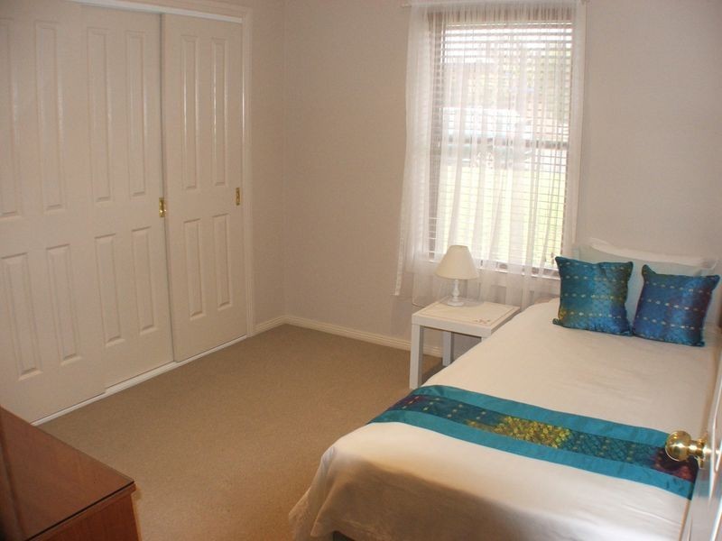 2/12 Hall Street, Old Bar NSW 2430
