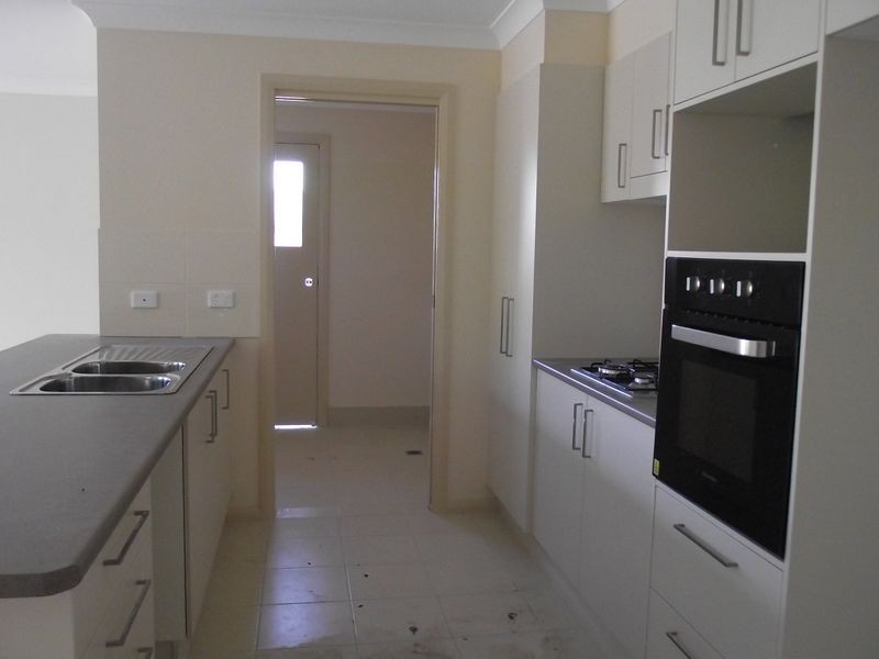 2/2 Eagle Close, Old Bar NSW 2430