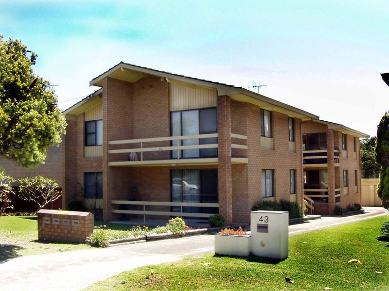 2/45 Hall Street, Old Bar NSW 2430