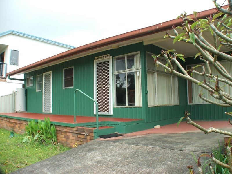 17 Ungala Road, Old Bar NSW 2430