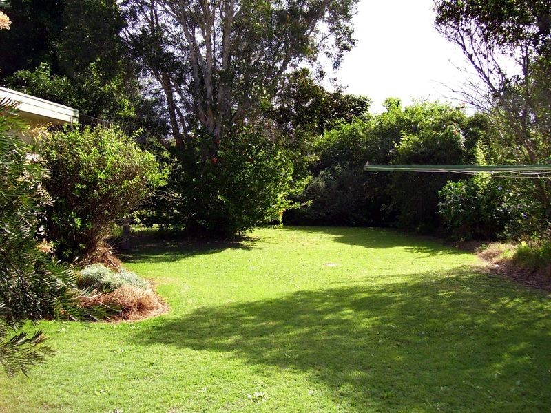 29 Hall Street, Old Bar NSW 2430