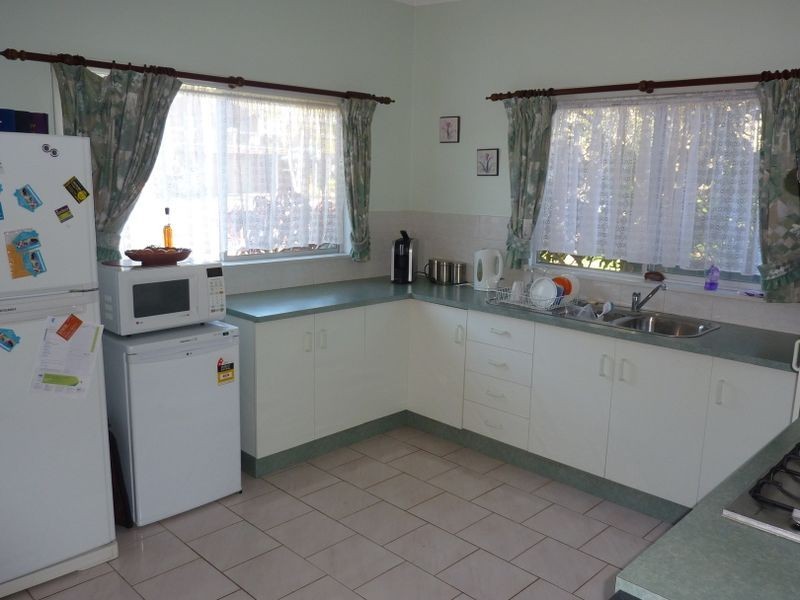 29 Hall Street, Old Bar NSW 2430