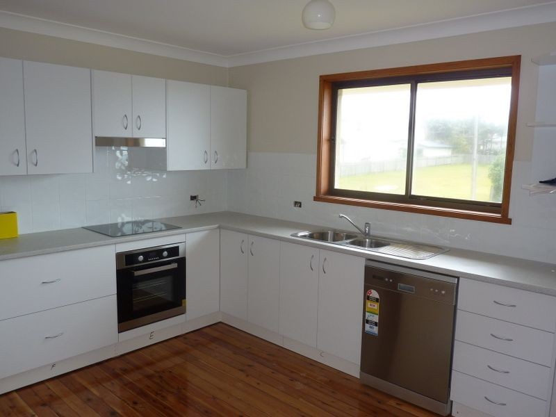 7 Ocean Drive, Wallabi Point NSW 2430