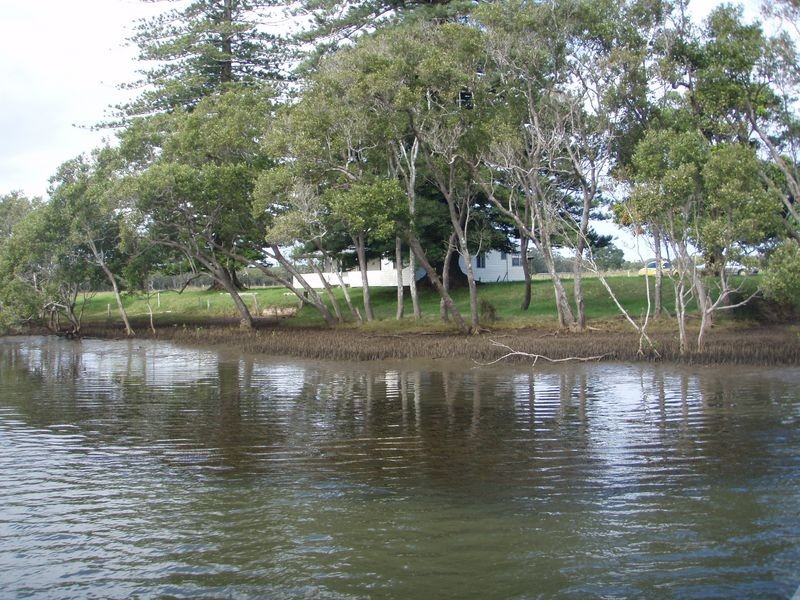 261 Beale Avenue, Mitchells Island NSW 2430