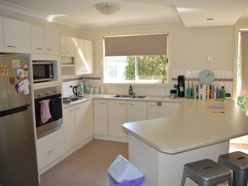 2/58 Old Bar Road, Old Bar NSW 2430