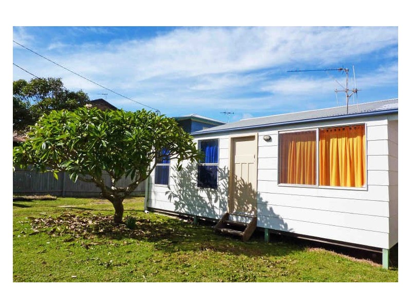 10 Pacific Street, Wallabi Point NSW 2430