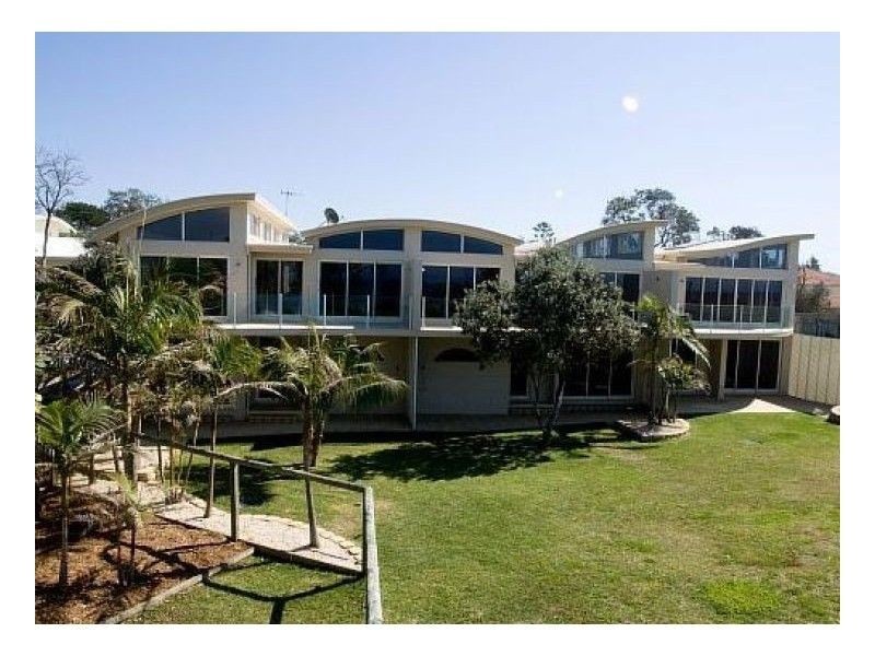 38 Lewis Street, Old Bar NSW 2430