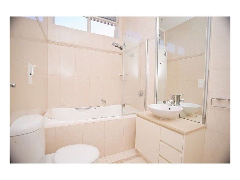 38 Lewis Street, Old Bar NSW 2430