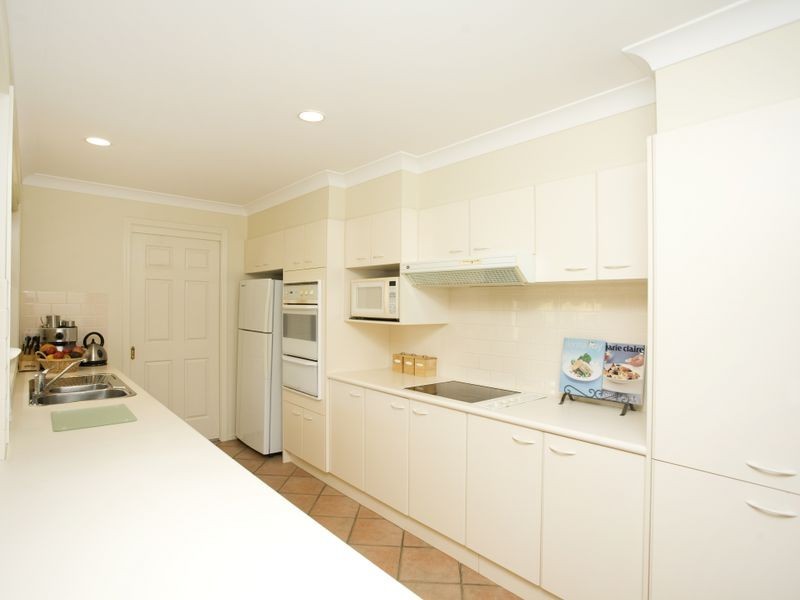 4 Leopardwood Street, Old Bar NSW 2430