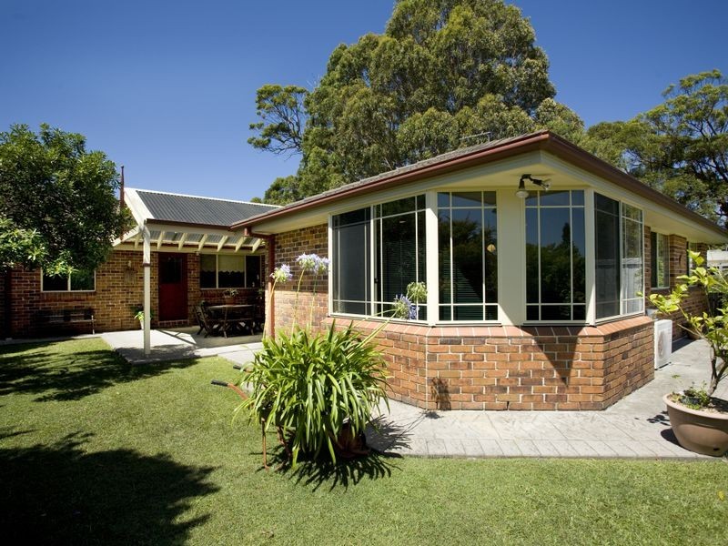 4 Leopardwood Street, Old Bar NSW 2430