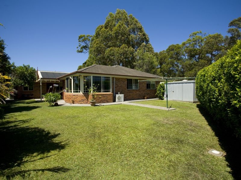 4 Leopardwood Street, Old Bar NSW 2430
