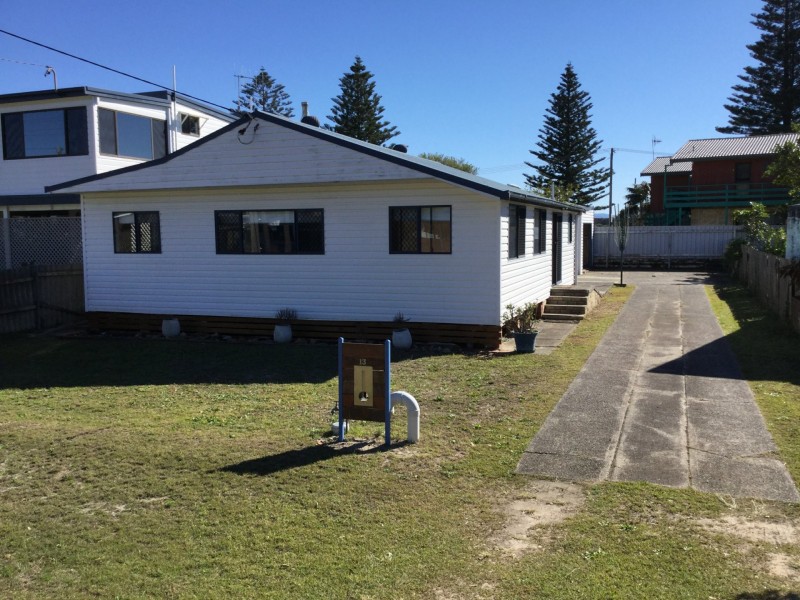 13 Manning Street, Manning Point NSW 2430