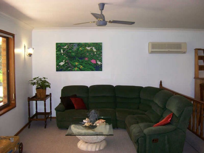 128 Old Bar Road, Old Bar NSW 2430