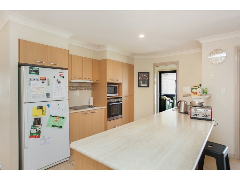 7 Yellowfin Avenue, Old Bar NSW 2430