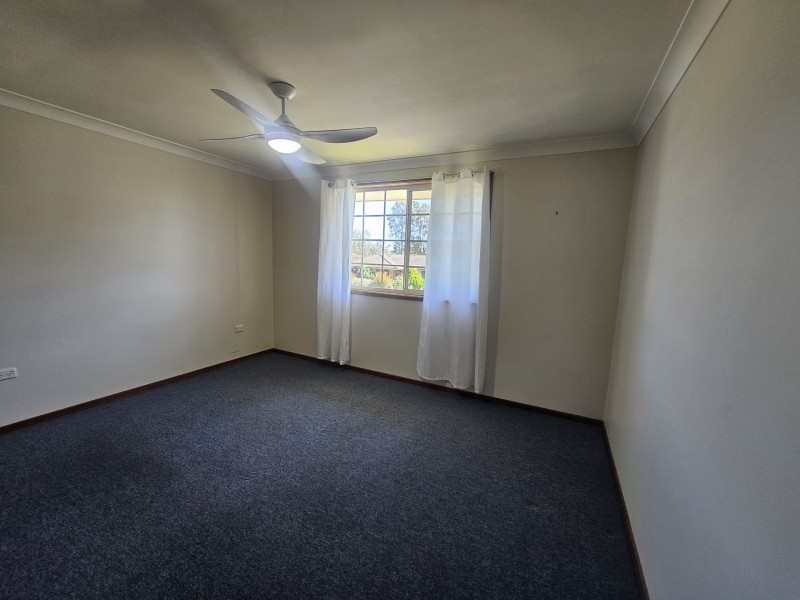 8A Gannet Crescent, Old Bar NSW 2430