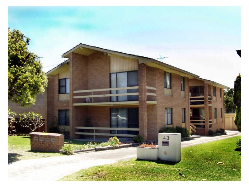 2/45 Hall Street, Old Bar NSW 2430