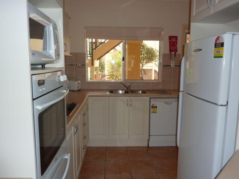 36/32 Lewis Street, Old Bar NSW 2430