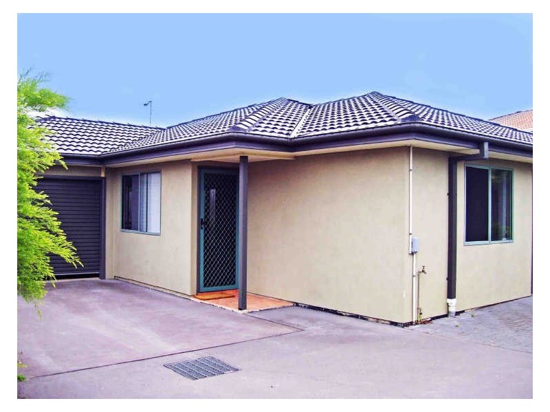 8B Gannet Crescent, Old Bar NSW 2430