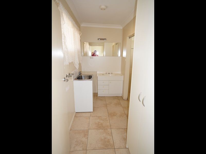2/39-41 Old Bar Road, Old Bar NSW 2430
