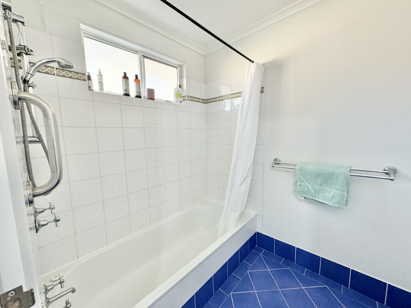1/14 Drury Close, Old Bar NSW 2430