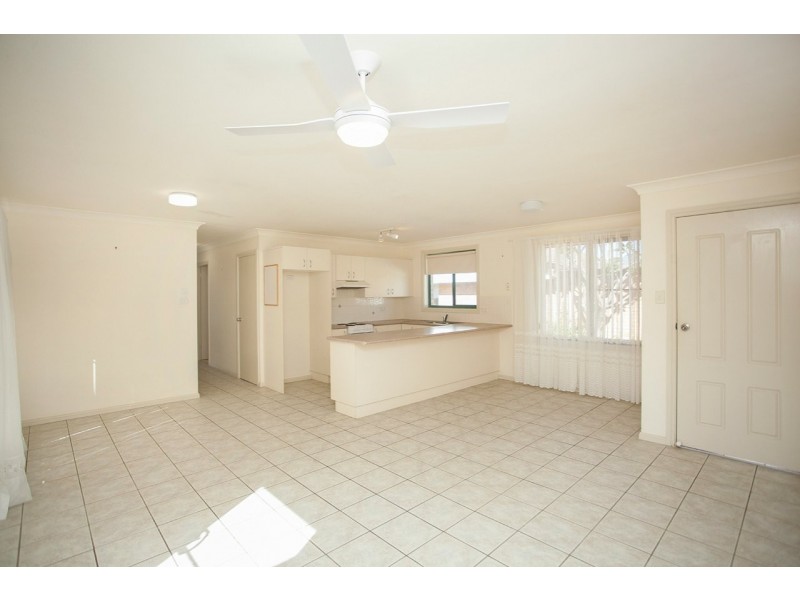 1/15 Lewis Street, Old Bar NSW 2430