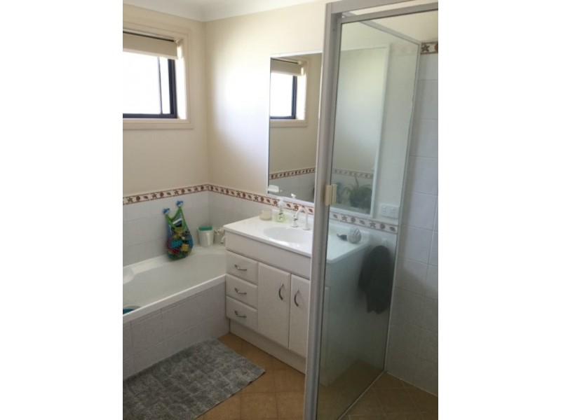 15 Bluehaven Drive, Old Bar NSW 2430