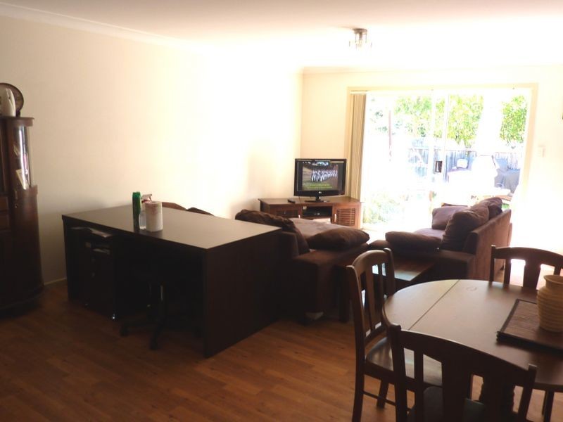 3/60 Old Bar Road, Old Bar NSW 2430