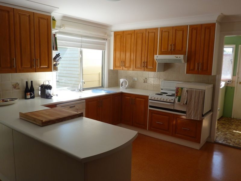 10 George Street, Old Bar NSW 2430