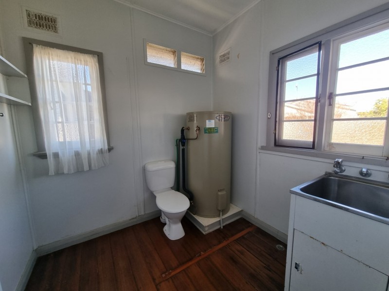 18 Smith Street, Taree West NSW 2430