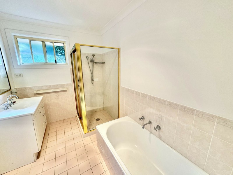 2/59 Old Bar Road, Old Bar NSW 2430