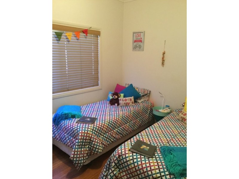 15 Hall Street, Old Bar NSW 2430