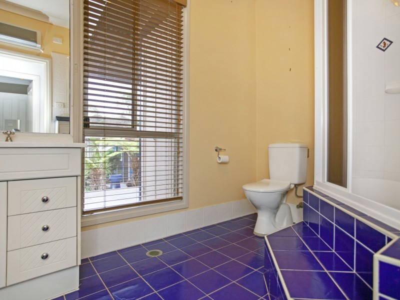 15 Hall Street, Old Bar NSW 2430