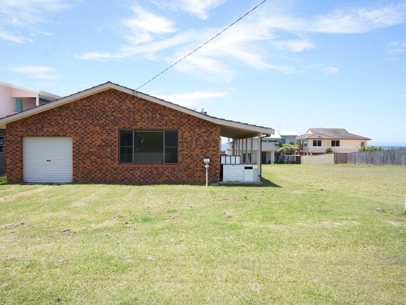 34 Ocean Drive, Wallabi Point NSW 2430