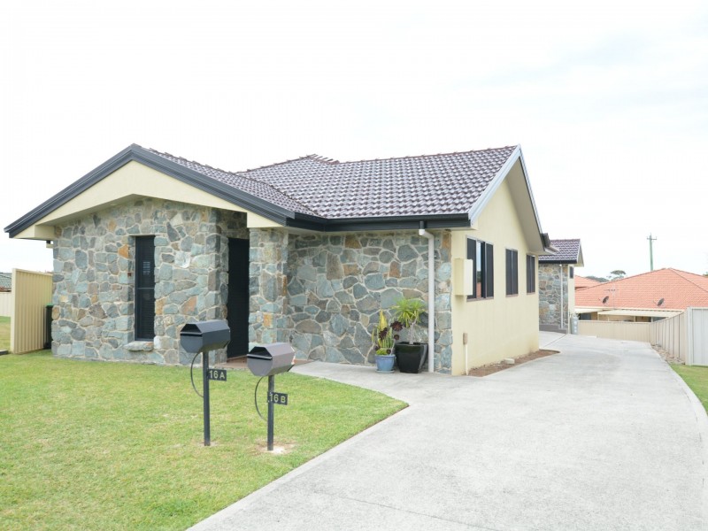 16a Mistral Place, Old Bar NSW 2430