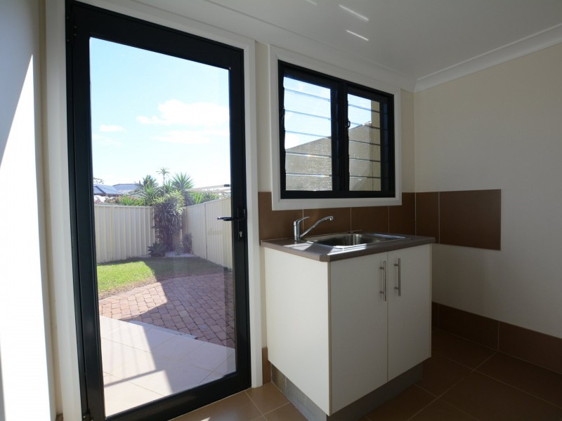 16a Mistral Place, Old Bar NSW 2430