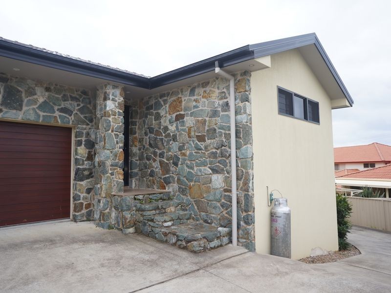 16b Mistral Place, Old Bar NSW 2430