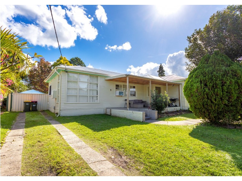8 Nelson Street, Taree NSW 2430