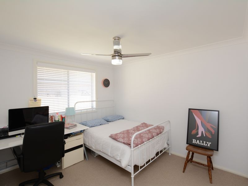 2 Rosier Place, Old Bar NSW 2430