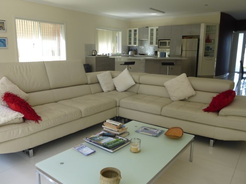 7 Hall Street, Old Bar NSW 2430