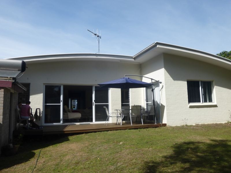 7 Hall Street, Old Bar NSW 2430