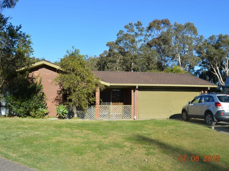 18 Drury Close, Old Bar NSW 2430