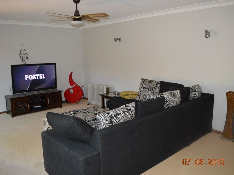 18 Drury Close, Old Bar NSW 2430
