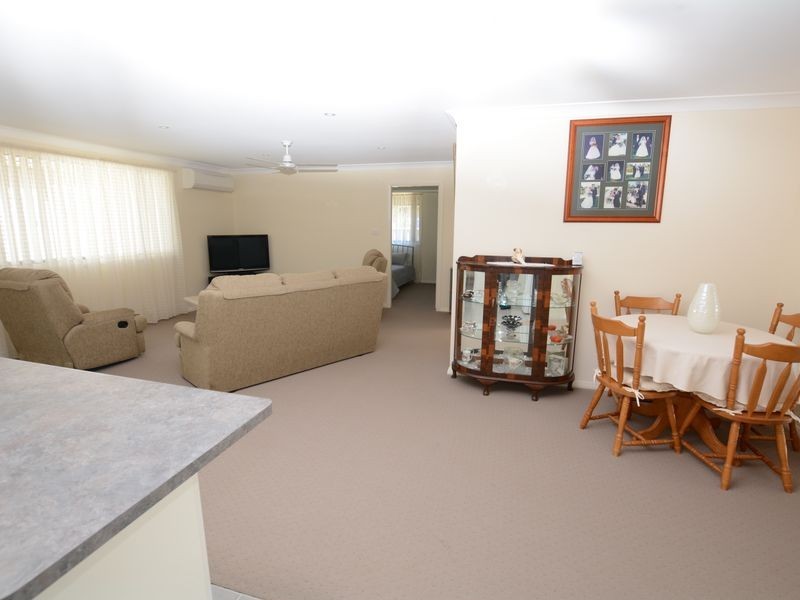3B Albatross Way, Old Bar NSW 2430