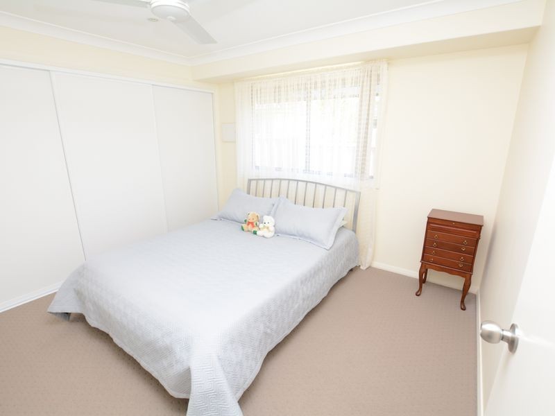 3B Albatross Way, Old Bar NSW 2430
