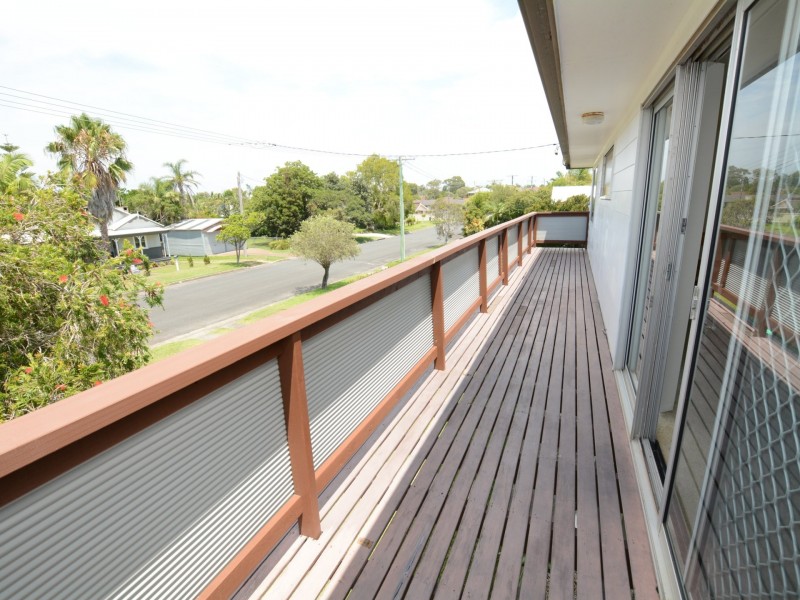 11 Clerke Street, Old Bar NSW 2430