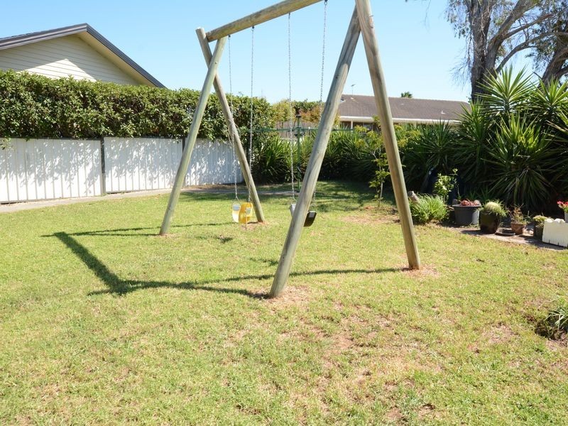 32 Mistral Place, Old Bar NSW 2430