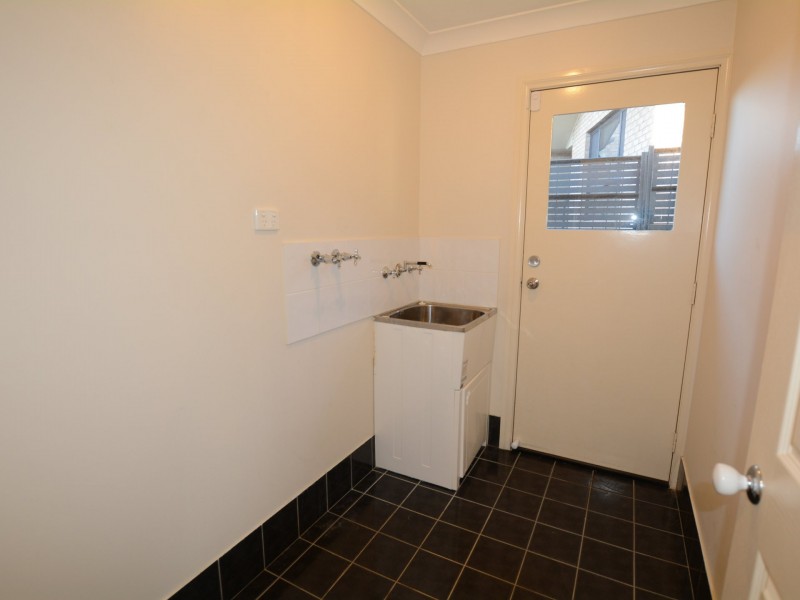 32 Mistral Place, Old Bar NSW 2430