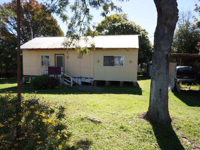 103 Old Bar Road, Old Bar NSW 2430