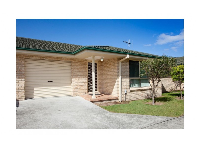 2/62 Old Bar Road, Old Bar NSW 2430